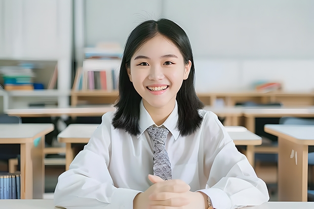 北京大学和昌吉学院哪个好 历年录取分数线是多少